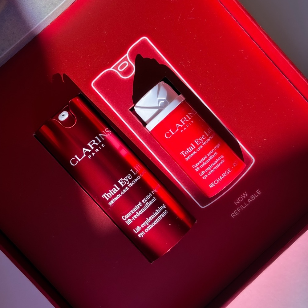 Clarins Total Eye Lift New Refillable Version in cute box